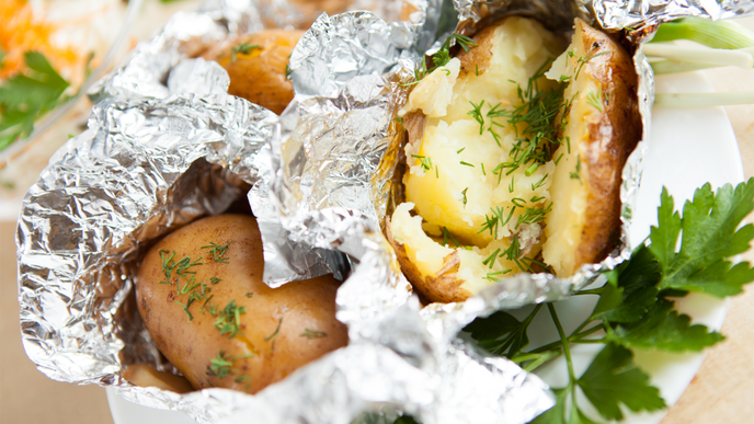 Folienkartoffel grillen: So wird der Klassiker das Highlight auf jeder Grillparty