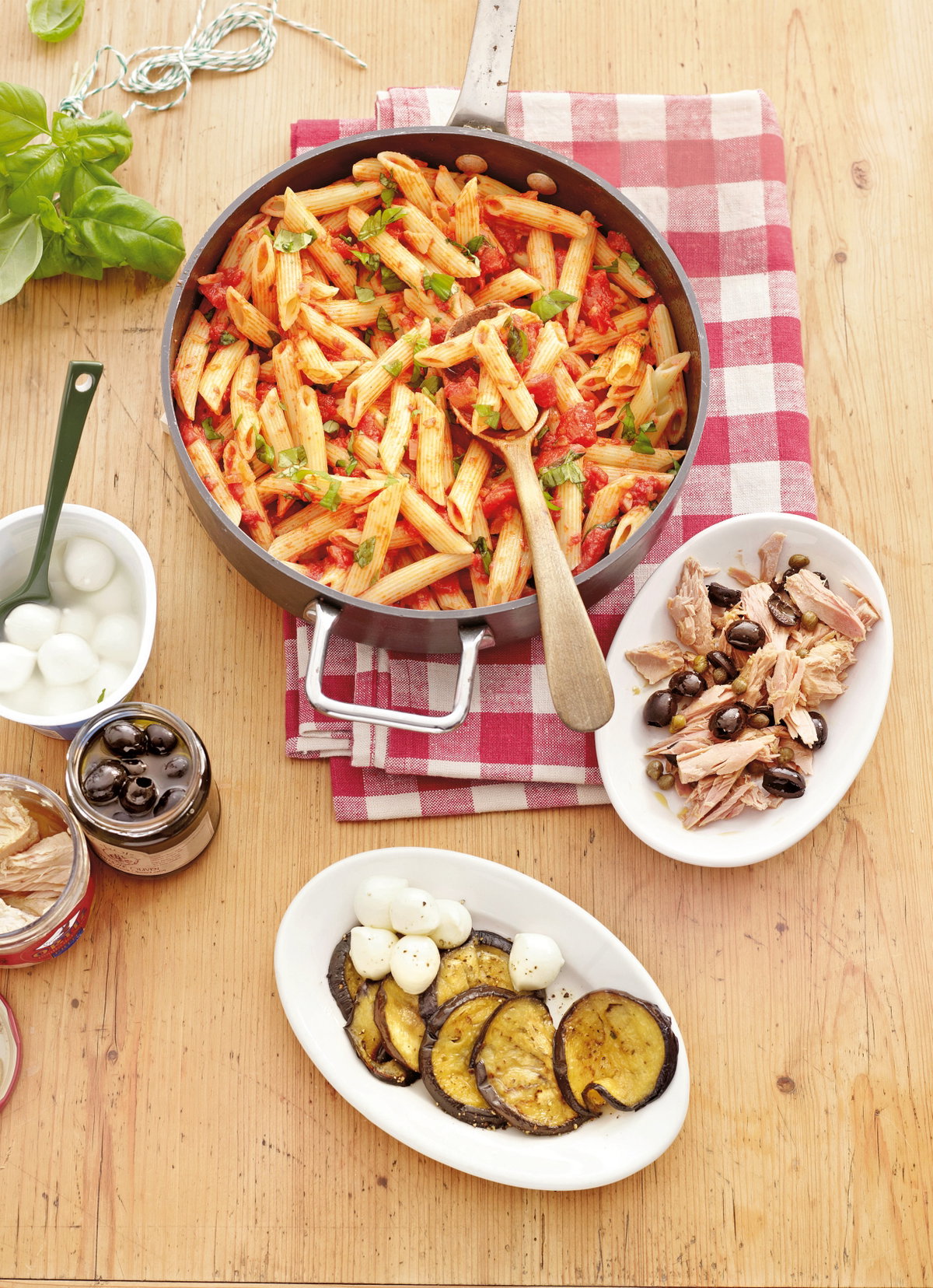 Penne mit Tomatensoße