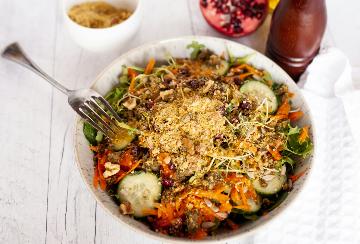 Hackfleisch-Nudelsalat mit Käse