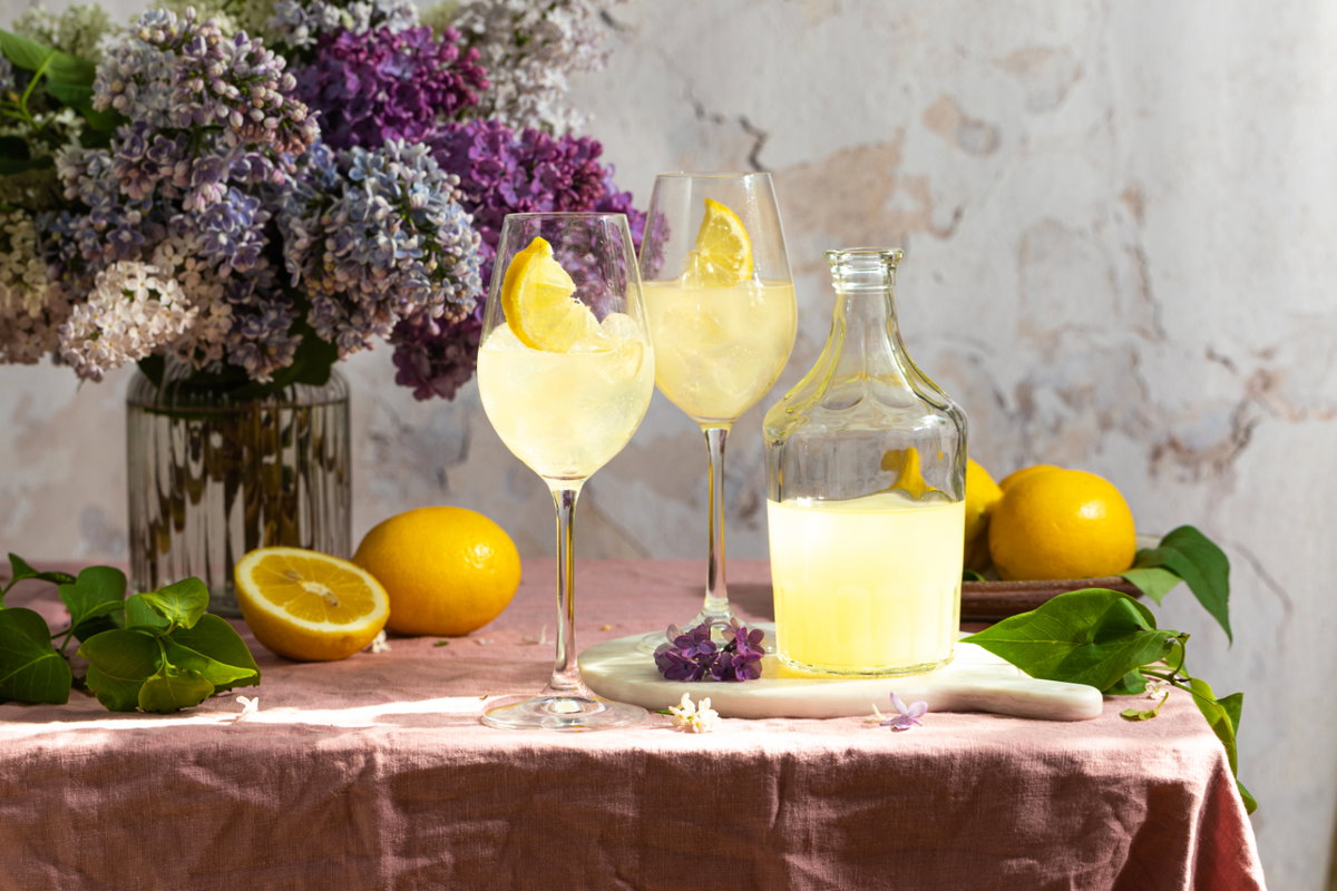 Sommer-Cocktail Limoncello Spritz