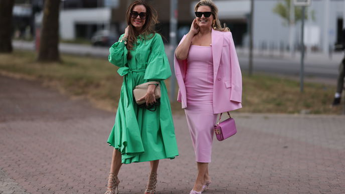 Perfekt in Szene gesetzt: Die schönsten Sommerkleider für Curvy-Frauen