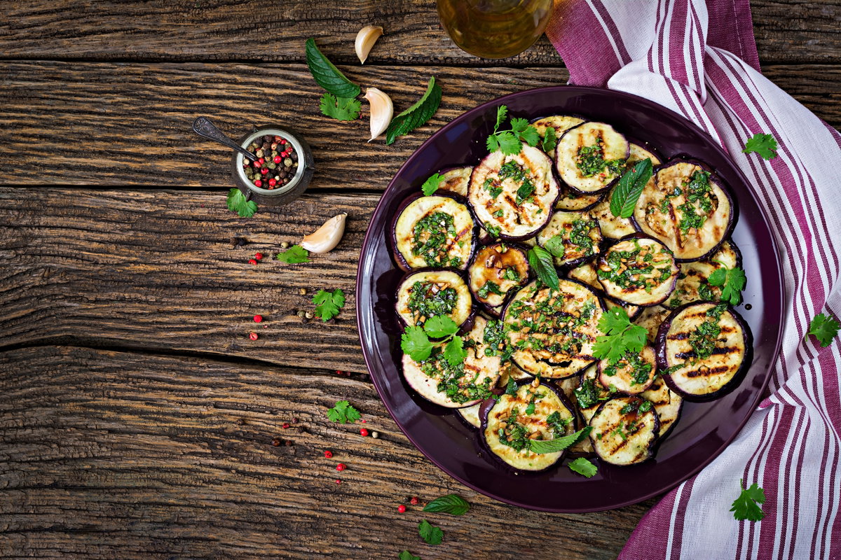 Vegan grillen - gegrillte Aubergine