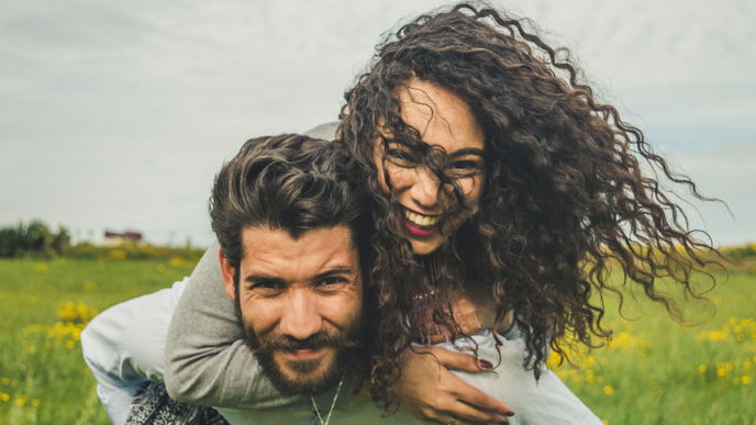 Die 4 Bindungstypen bestimmen unser Liebesglück: Sind Sie beziehungsfähig? 
