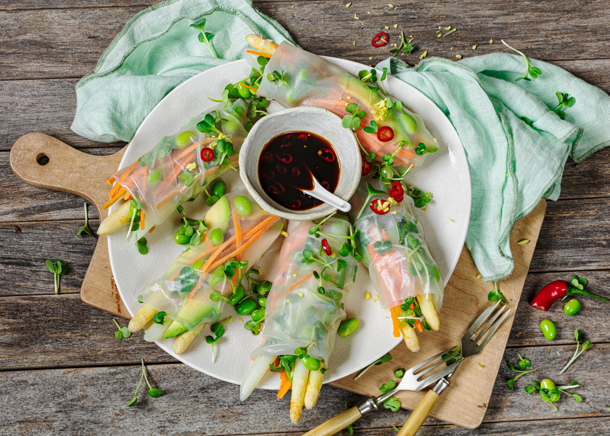Sommerrollen mit Spargel