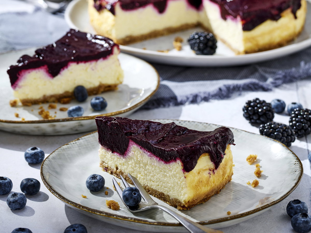 Käsekuchen mit Waldbeeren