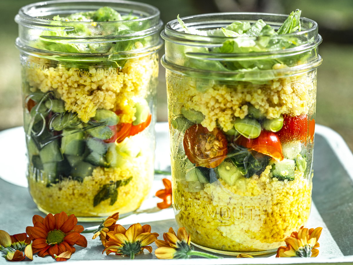 Schichtsalat mit Couscous