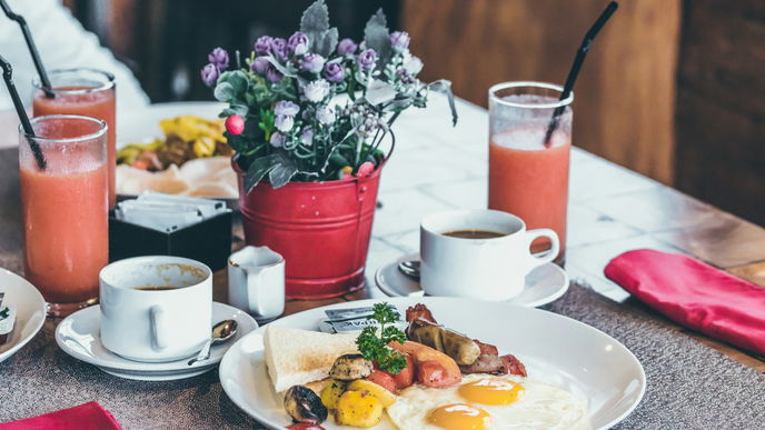 Dieser beliebte Frühstücksdrink enthält sogar mehr Zucker als Cola