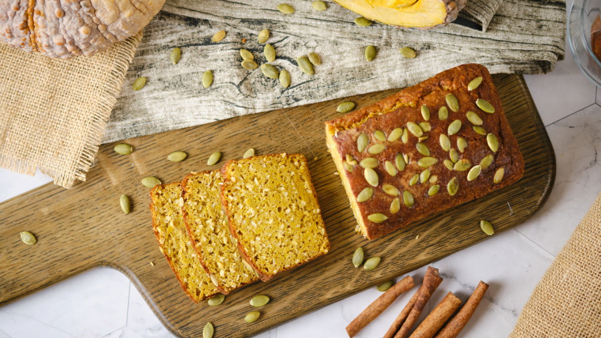 Rezept für ein saftiges Kürbisbrot ohne Mehl