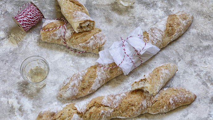 Rezept: Knuspriges Baguette aus dem Ofen