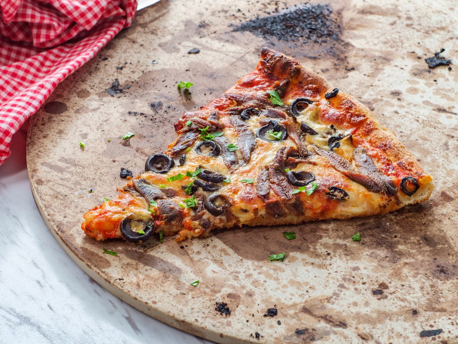 Pizzastein reinigen