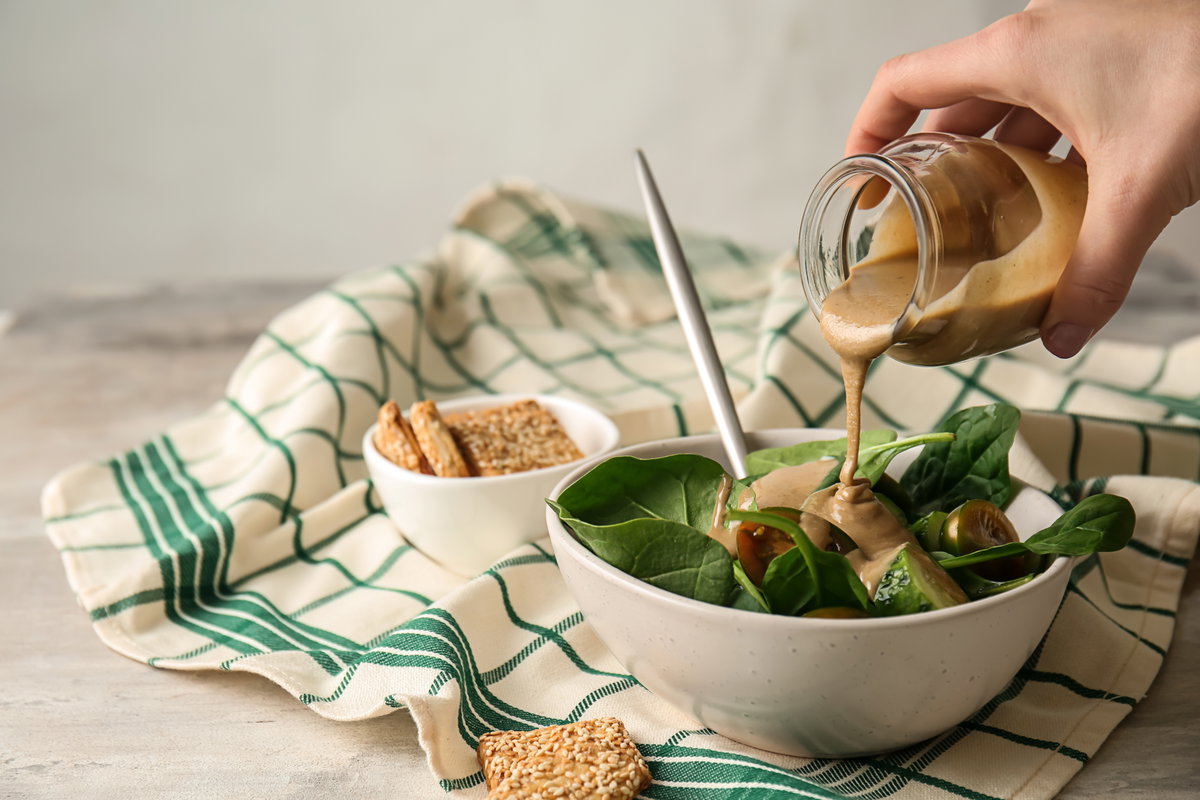 Veganes Tahini-Dressing
