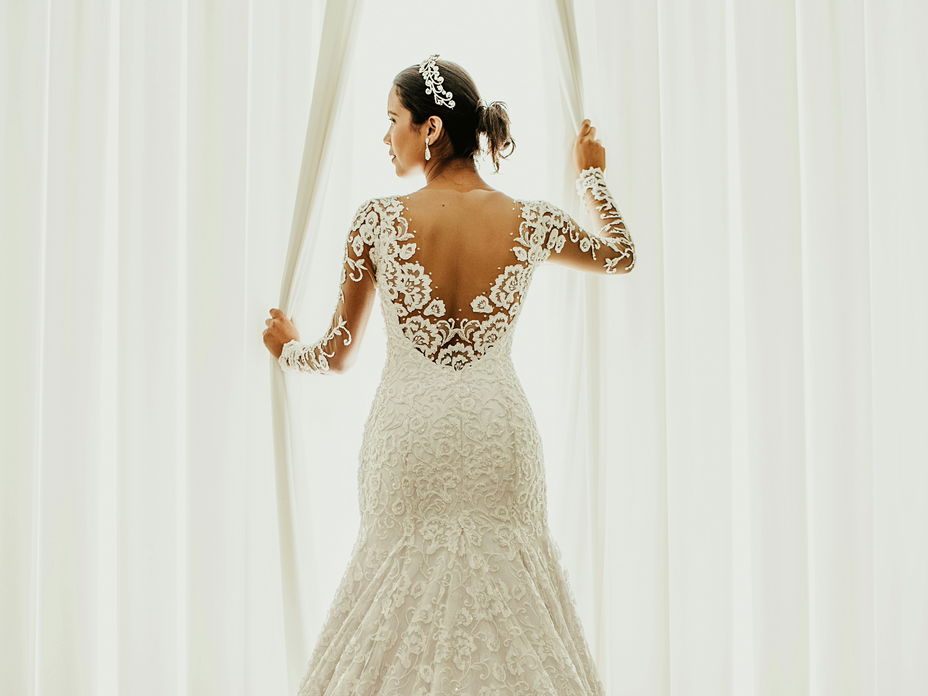Frau in Brautkleid