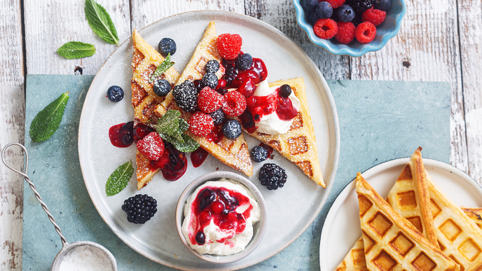 Unser Lieblingsrezept für süße Arme Ritter mit frischen Beeren