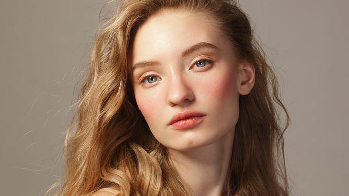Mit dem Boyfriend Blush ist ein natürliches & rosiges Make-up garantiert