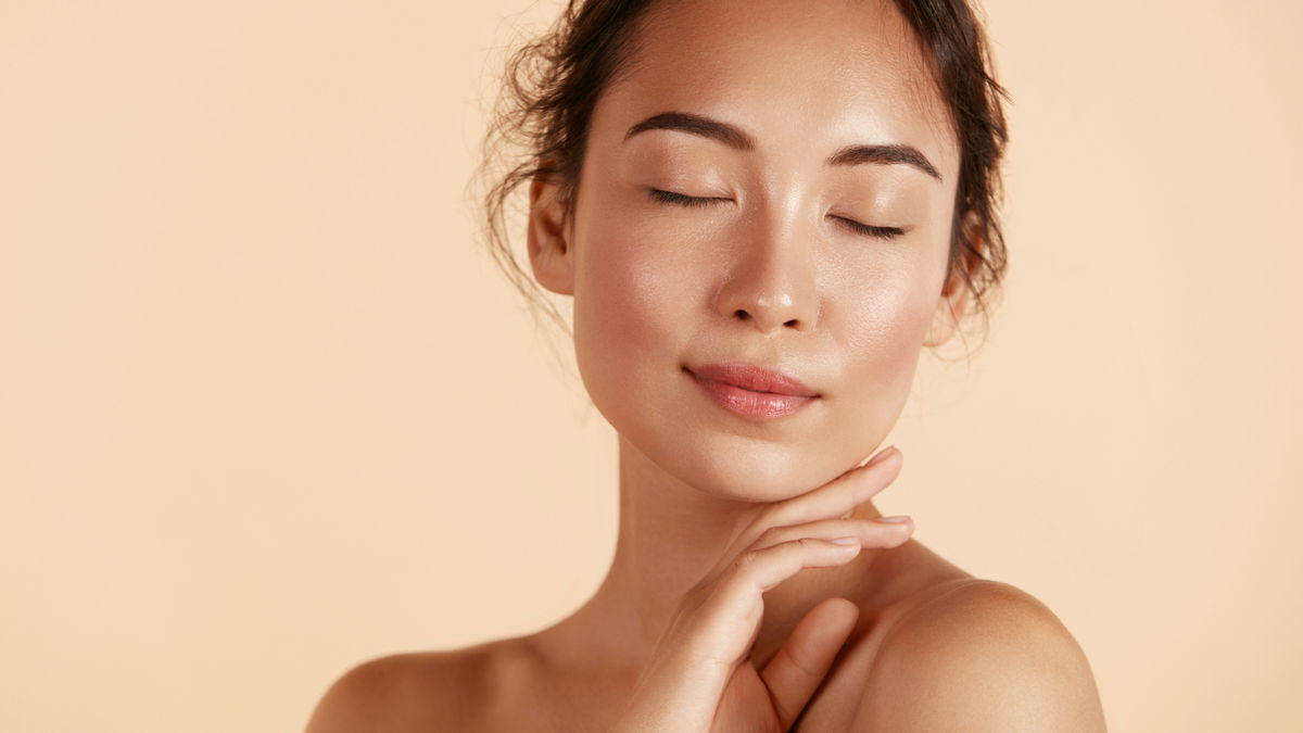 Definiertes Gesicht? So funktioniert Contouring mit Selbstbräuner