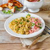 Rezept für bayerische Schnitzelpfanne mit Weißwürsten und Bier