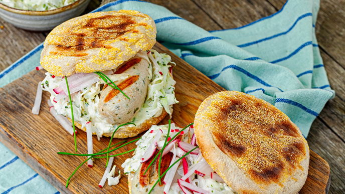 Rezept für deftigen Weißwurst-Burger vom Grill 