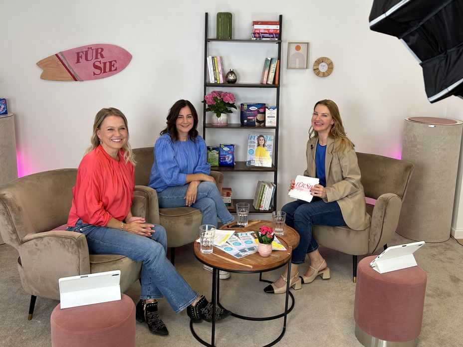 Nova Meierhenrich, Nina Schneider und Gabriele Ricke beim Für Sie College.