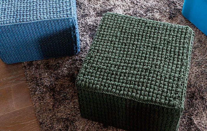 Gartendeko häkeln - quadratische Sitzhocker