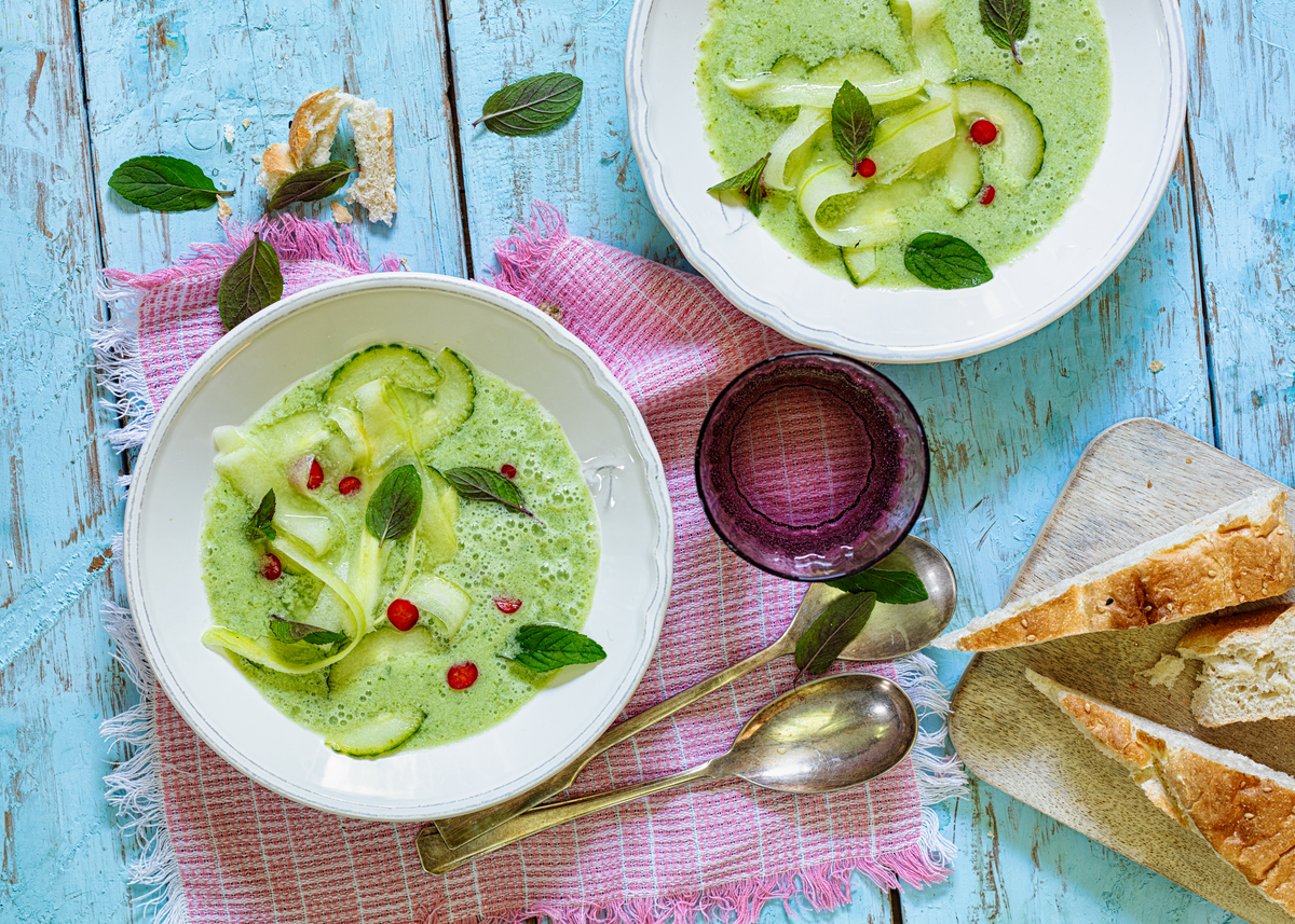 Kalte Gurkensuppe mit Ayran