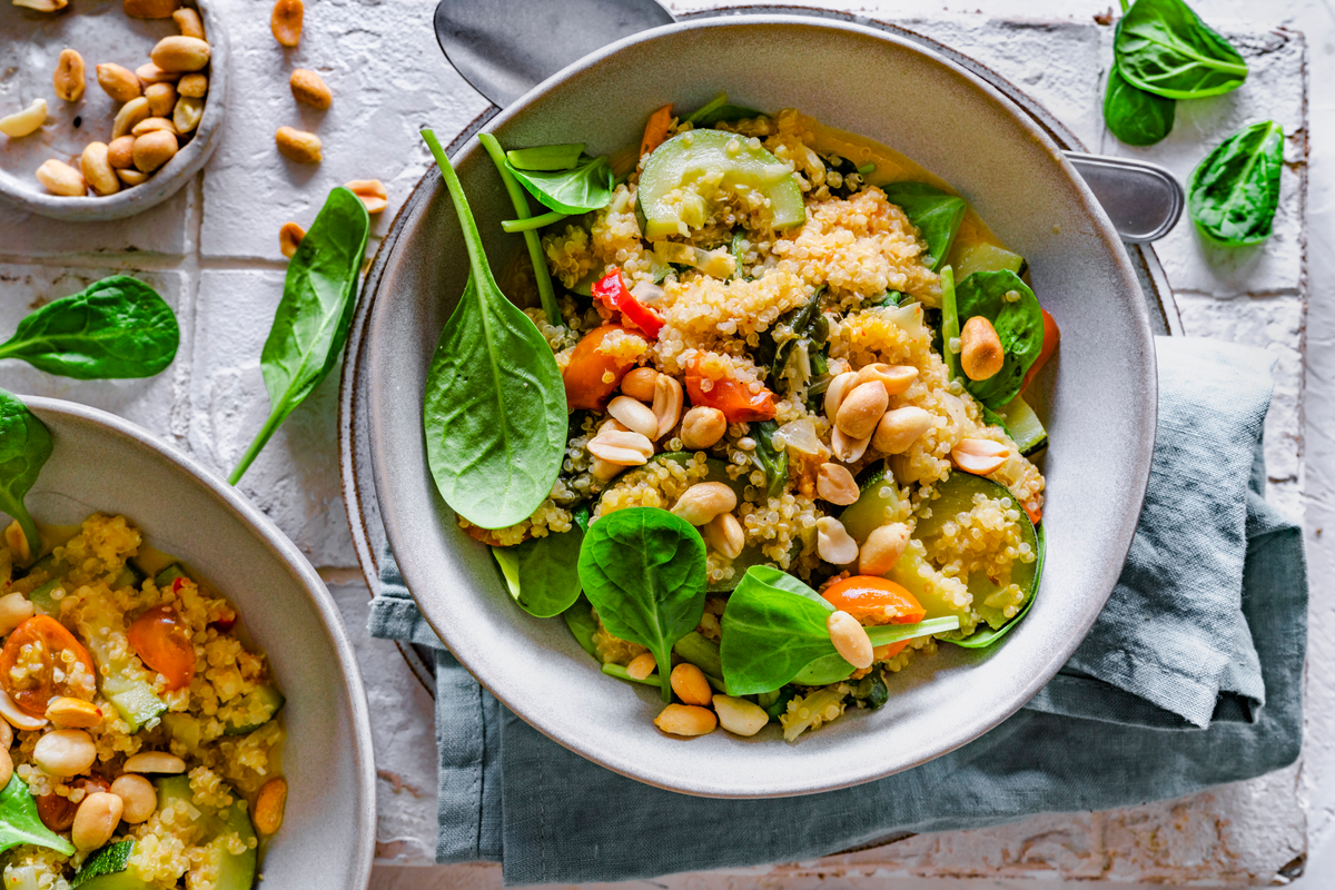 One-Pot-Quinoa mit Kokosmilch und Gemüse