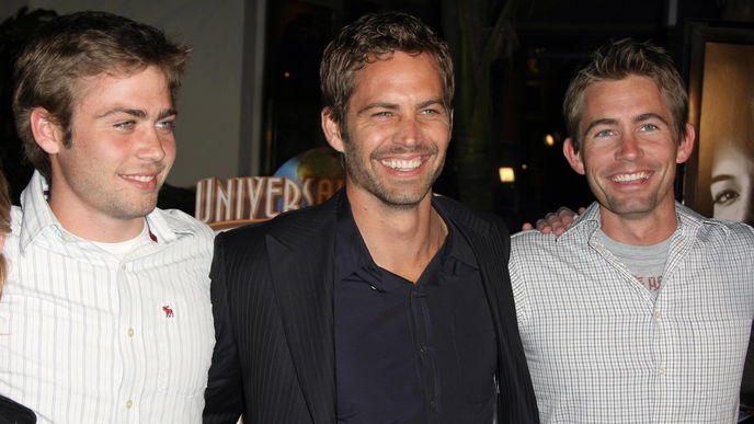 So ähnlich sehen sich Paul Walker und sein Bruder