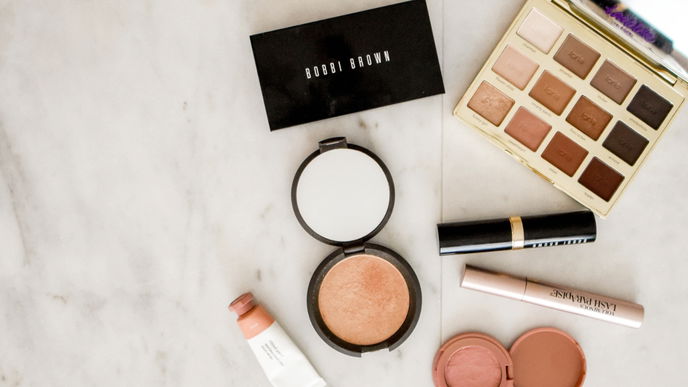 Wie lange ist Make-up haltbar? So lange können Sie Mascara und Co. wirklich nutzen