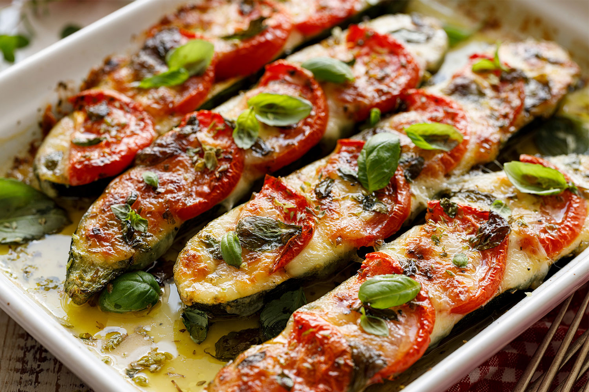 schnell gefüllte Zucchini mit Käse überbacken