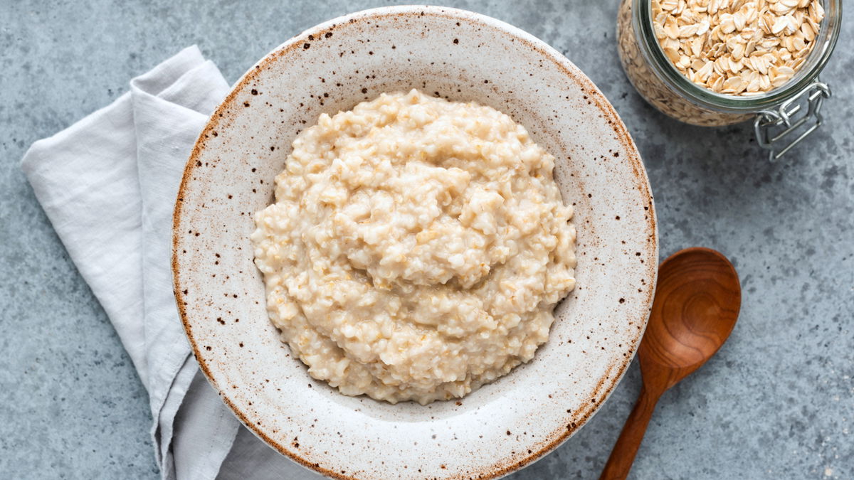 Cremiges Porridge: Mit dem Schwedentrick wird der Haferbrei richtig lecker