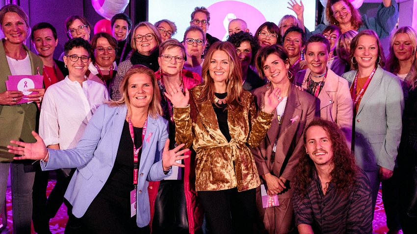 Schöne Momente für Brustkrebs-Patientinnen: Die PINK STYLE TOUR geht in die zweite Runde