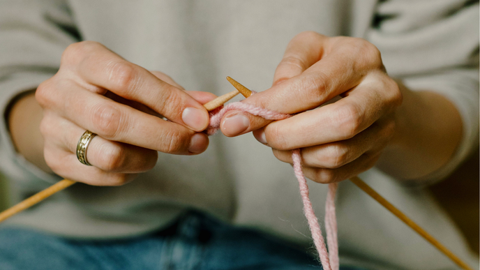 Maschen aufnehmen: Lernen Sie das Stricken mit unserer Schritt-für-Schritt-Anleitung