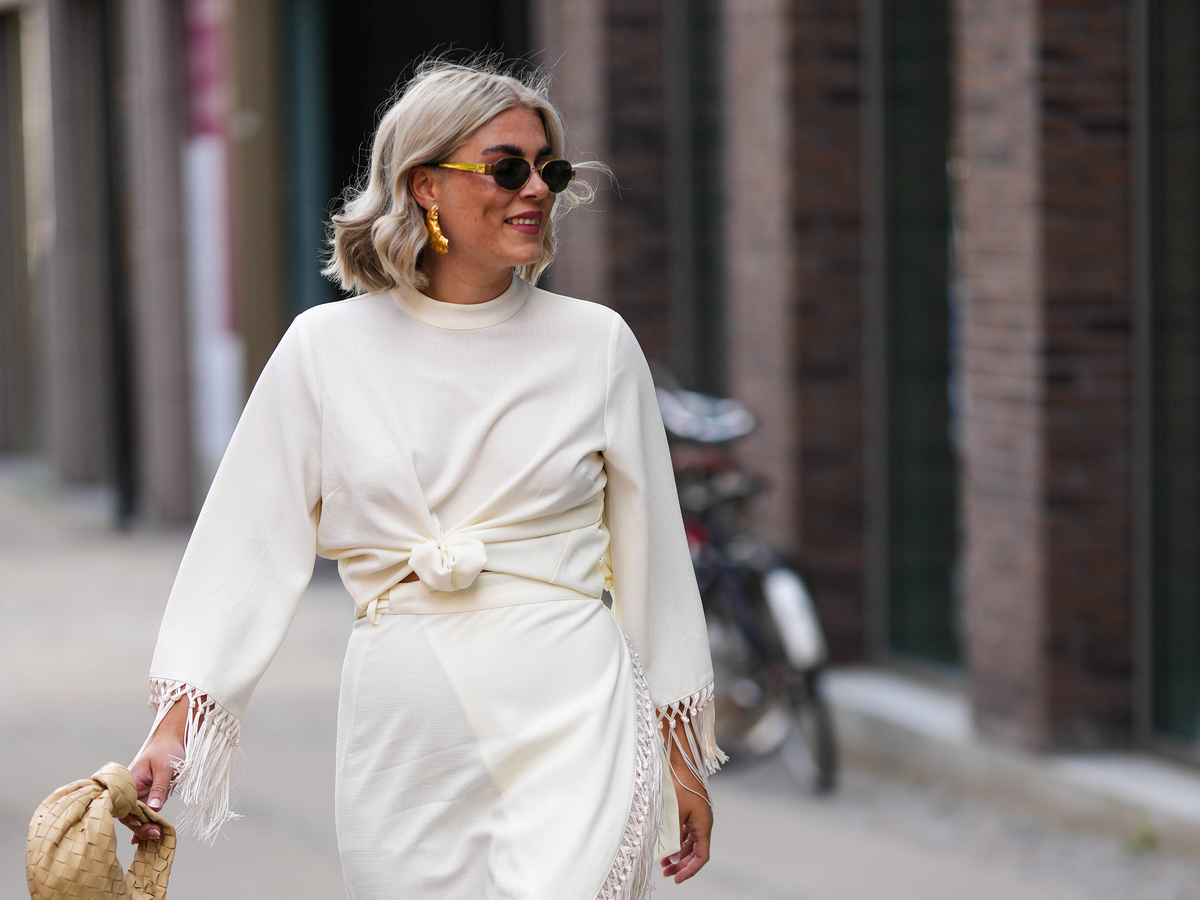 Graue Haare Frisur, die jünger macht: Long Bob