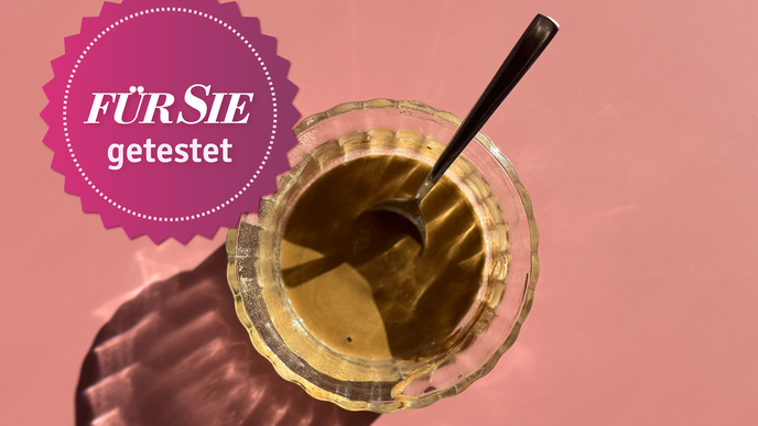 Haare waschen mit Heilerde? So gut ist die Shampoo-Alternative wirklich