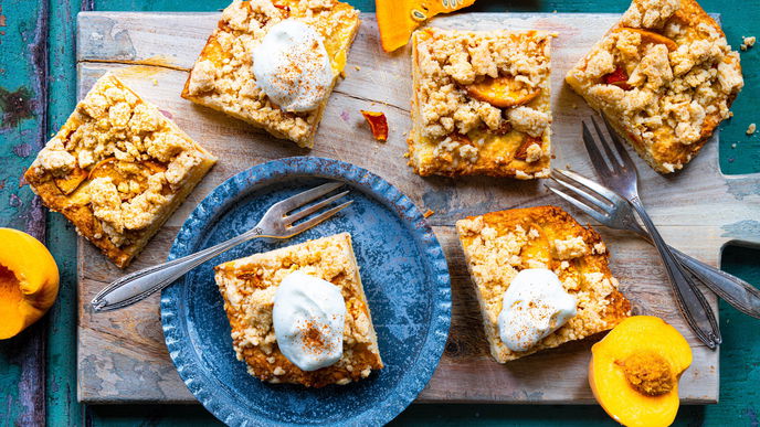 Rezept für Kürbis-Streuselkuchen mit Pfirsich