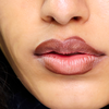 5 beliebte Lippenstift-Fehler, die Sie ungewollt älter wirken lassen