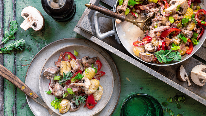 Unsere schnelle Pilzpfanne mit Champignons steht in nur 25 Minuten auf dem Tisch