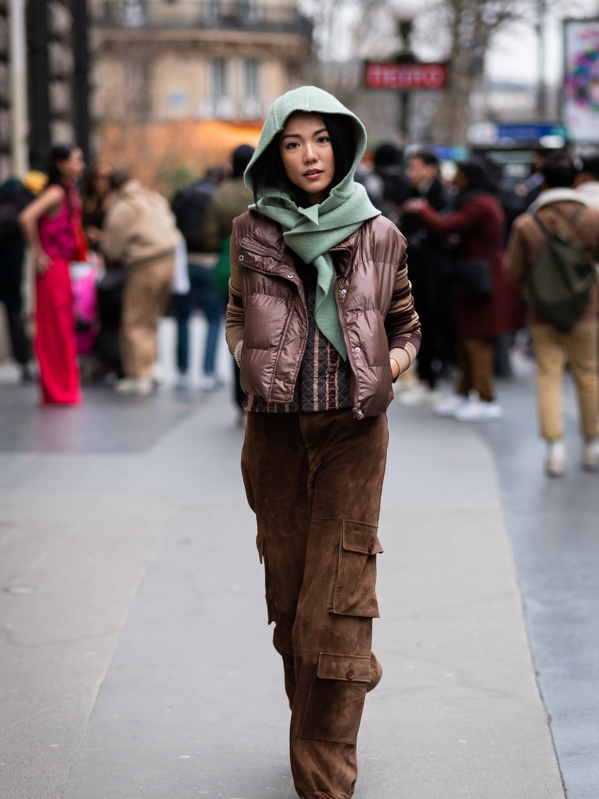 Yoyo Cao im Streetstyle