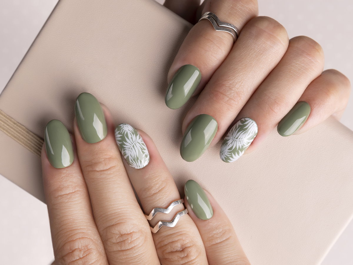 Grüner Nagellack