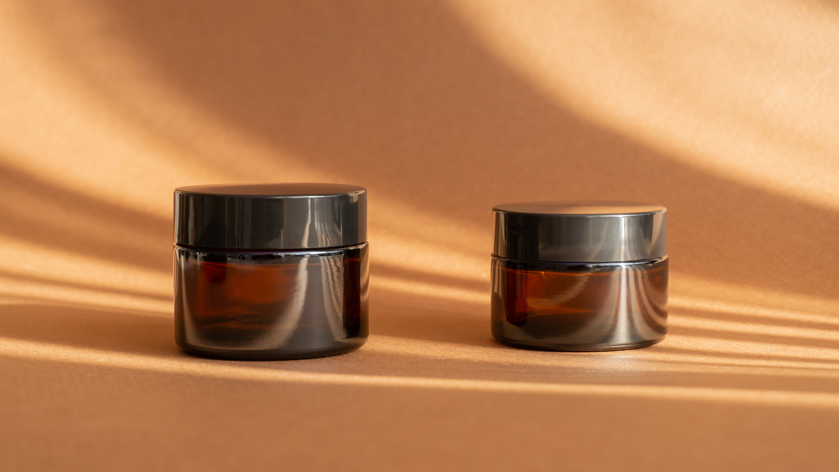 Retinal vs. Retinol: Welcher Wirkstoff ist der bessere? Das sagt eine Expertin