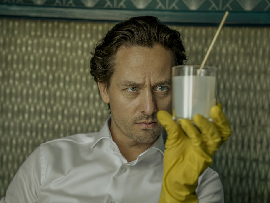 Tom Schilling in "Achtsam Morden"