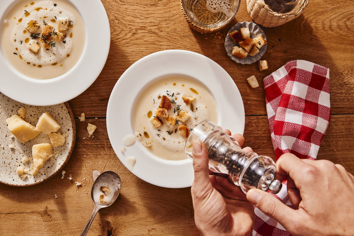 Parmesansuppe wie in Italien können wir auch in der heimischen Küche zaubern.