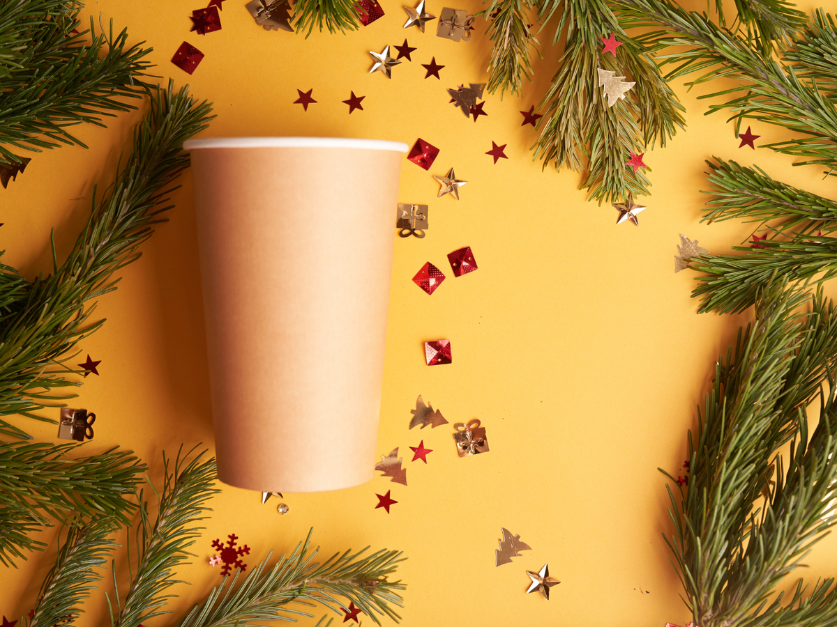 Adventskalender selber machen Idee aus Pappbechern