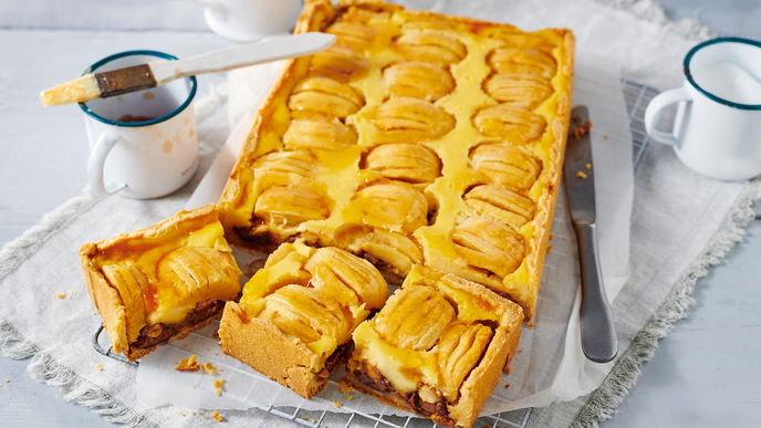 Rezept für saftigen Apfelkuchen mit Toffifee 