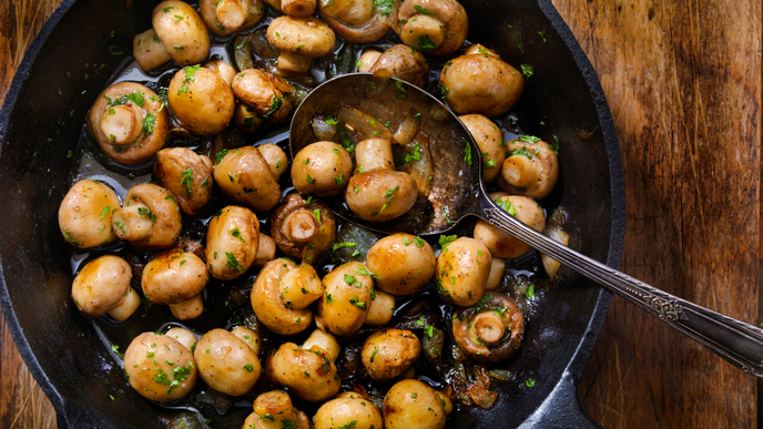 Das beste Rezept für Champignons wie vom Weihnachtsmarkt - so lecker und so schnell gemacht
