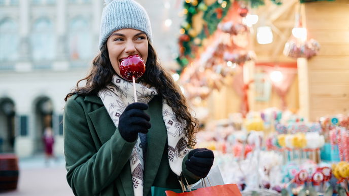 Kalorien-Check Weihnachtsmarkt: Gebrannte Mandeln, Glühwein und Co. unter der Lupe + Alternativen