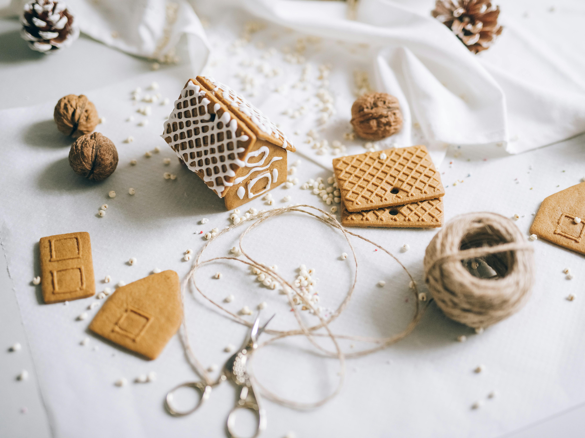 Geldgeschenke weihnachtlich verpacken im Lebkuchenhaus