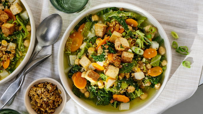 Rezept für veganen Gemüseeintopf mit Tofu und Kichererbsen 