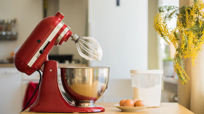 5 günstige Alternativen für eine KitchenAid, die dem Original in nichts nachstehen