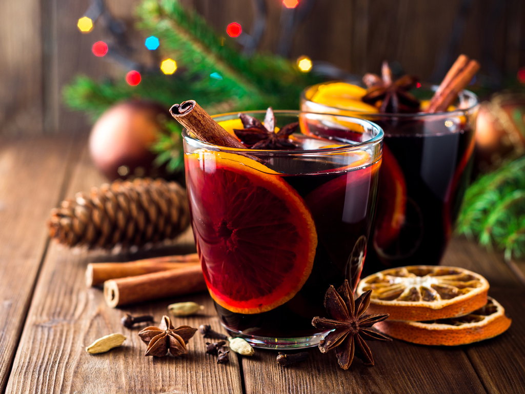 Punsch mit Früchtetee