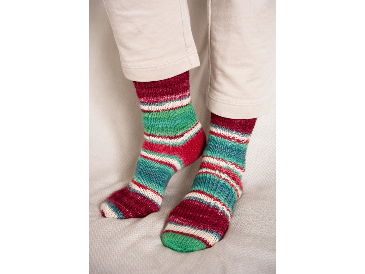 Weihnachtliche Socken von Lana Grossa zum Selberstricken